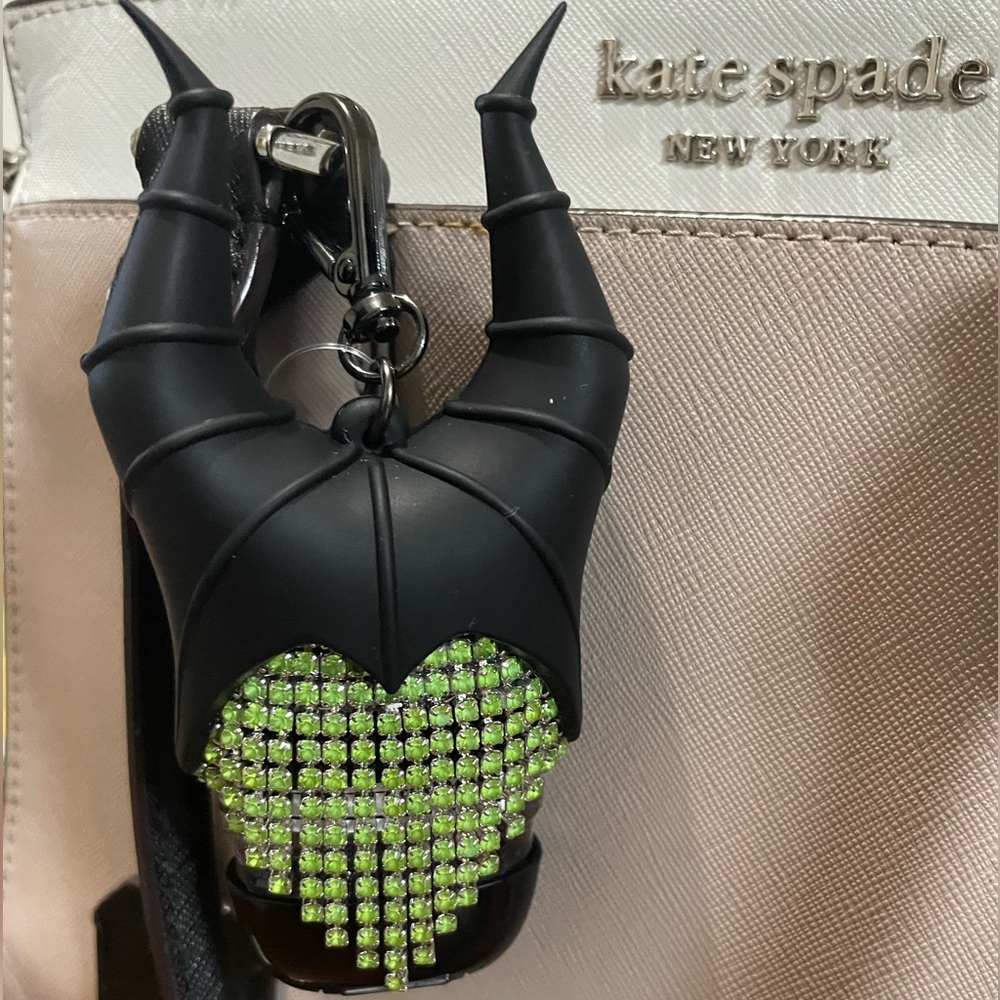 NWT BBW Evil Queen Maleficent Bling Glow in the dark PocketBac Holder